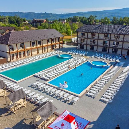 Hotel Nikoletta Sołotwyno Zewnętrze zdjęcie