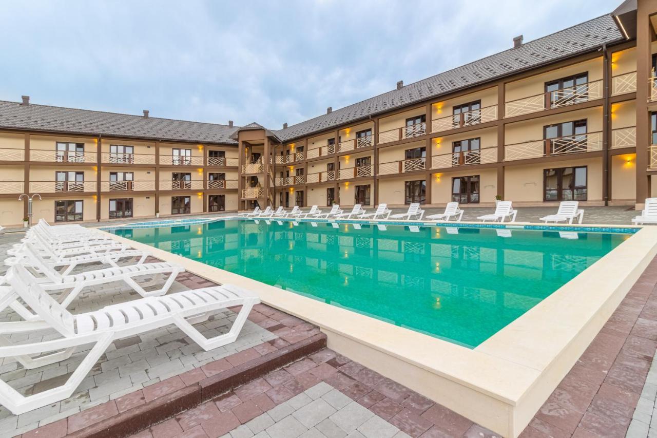Hotel Nikoletta Sołotwyno Zewnętrze zdjęcie