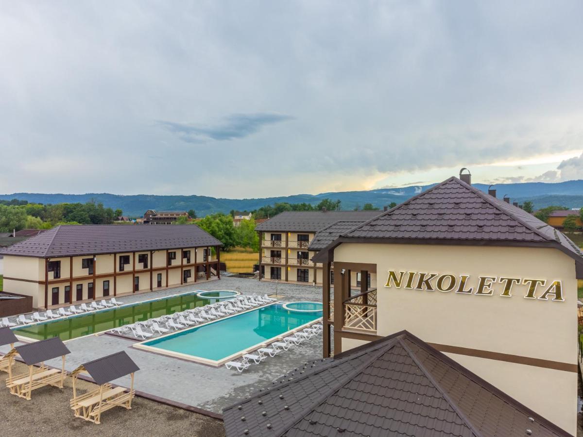 Hotel Nikoletta Sołotwyno Zewnętrze zdjęcie
