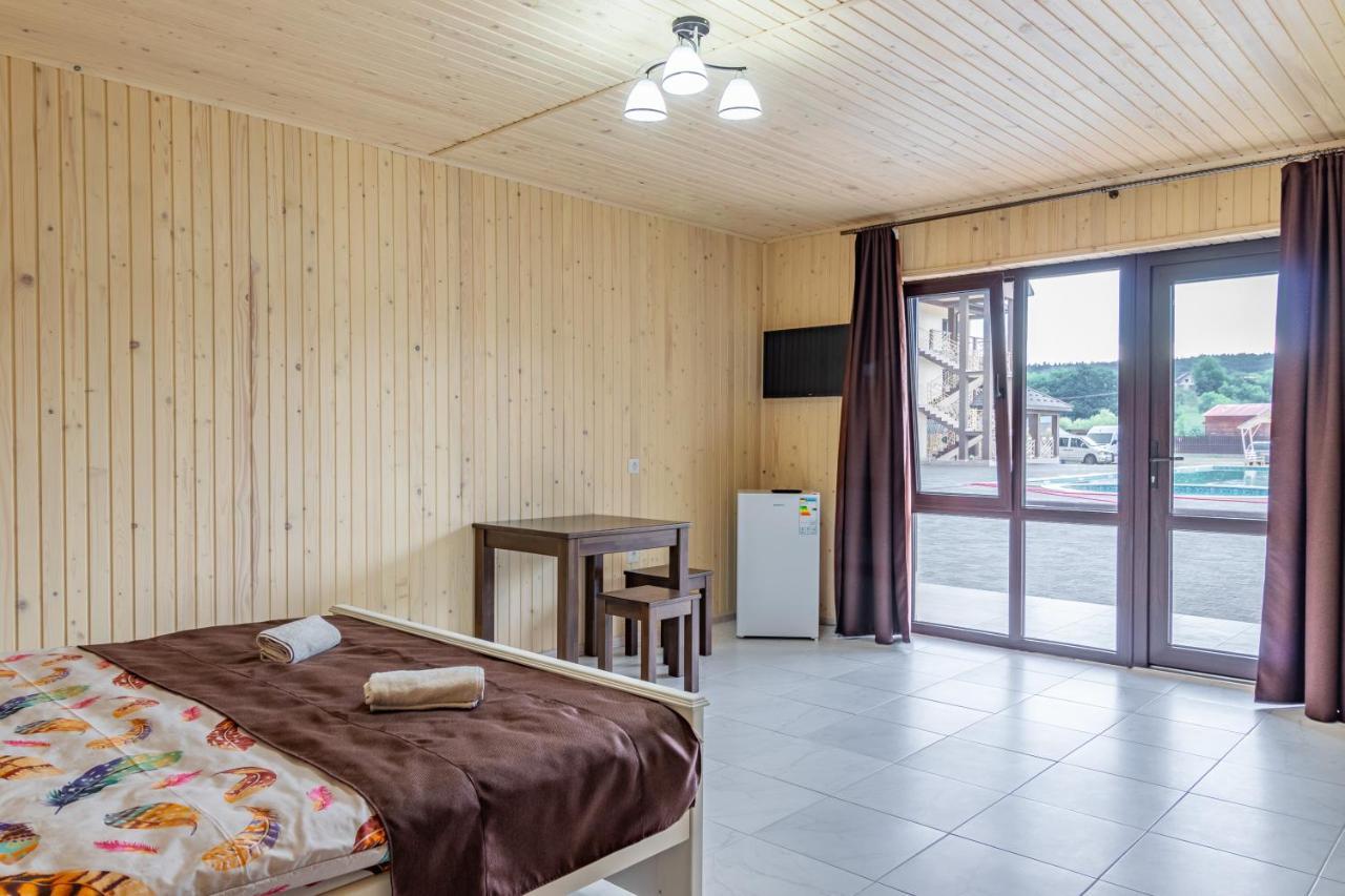 Hotel Nikoletta Sołotwyno Zewnętrze zdjęcie