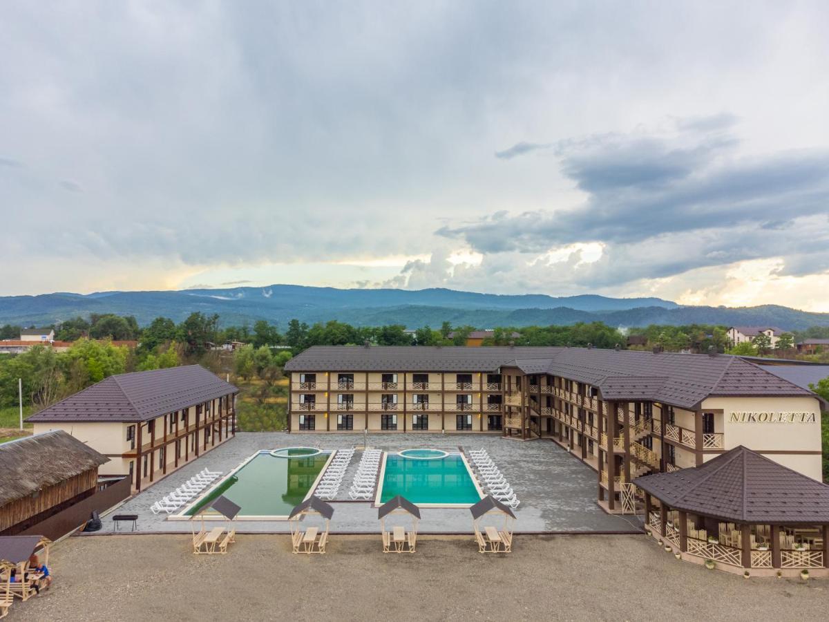 Hotel Nikoletta Sołotwyno Zewnętrze zdjęcie