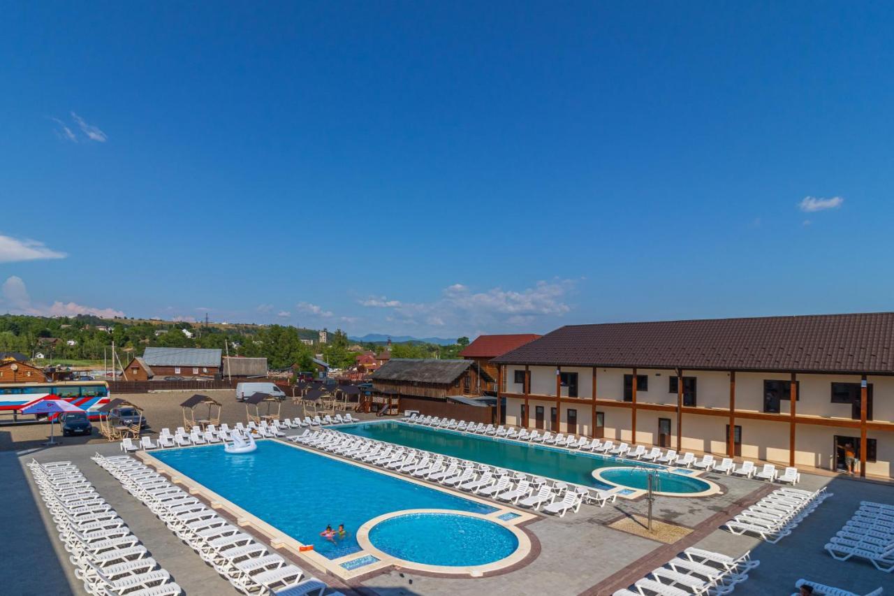Hotel Nikoletta Sołotwyno Zewnętrze zdjęcie