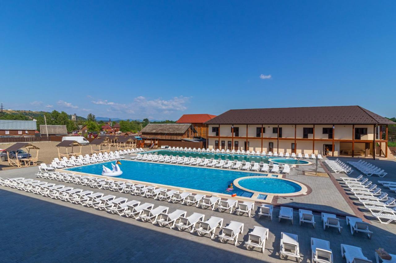 Hotel Nikoletta Sołotwyno Zewnętrze zdjęcie
